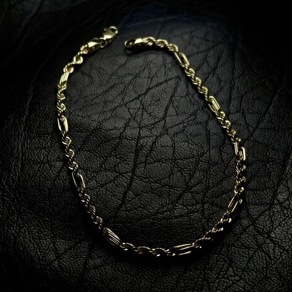 Pulsera Eslabón Fígaro en Oro 10K