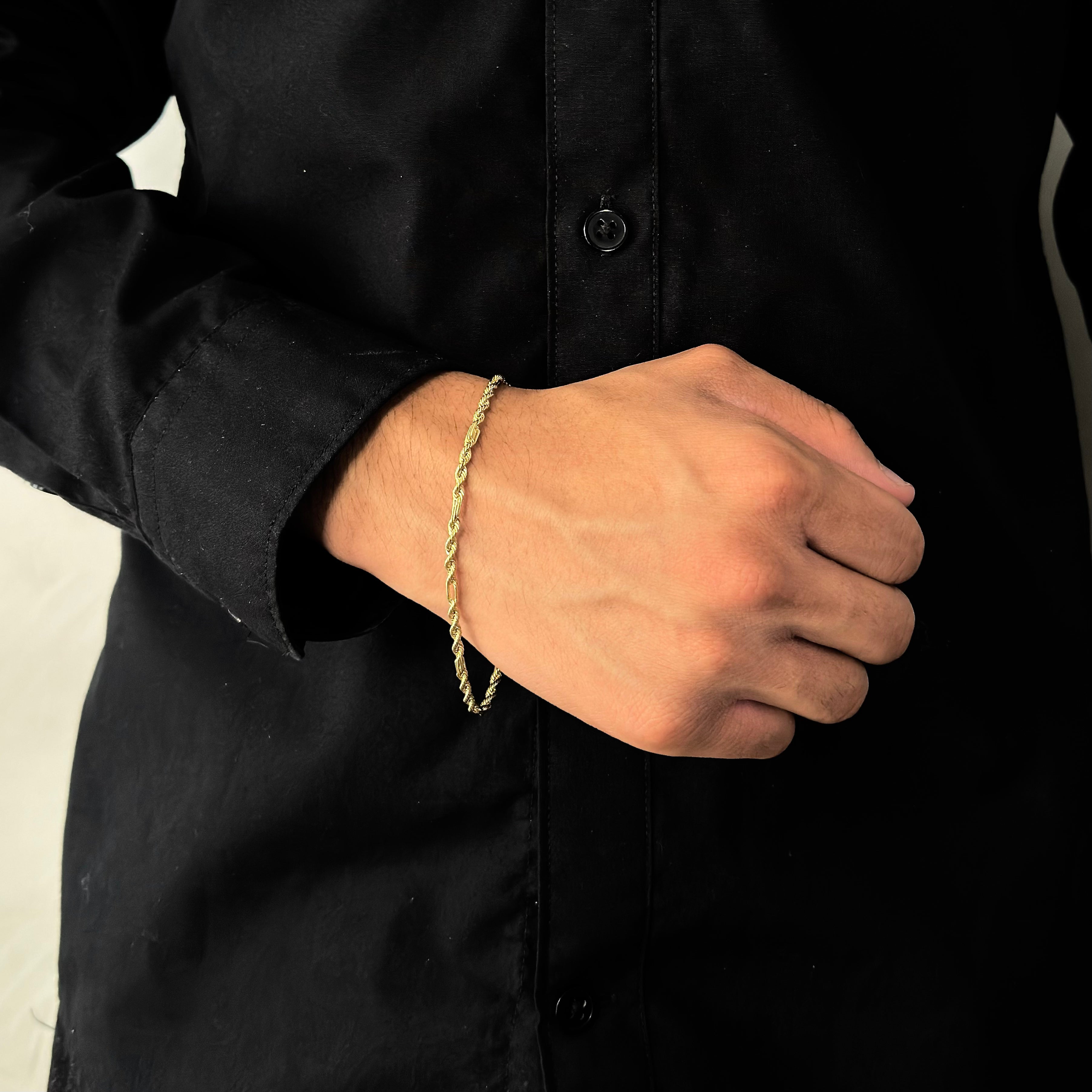 Pulsera Eslabón Fígaro en Oro 10K