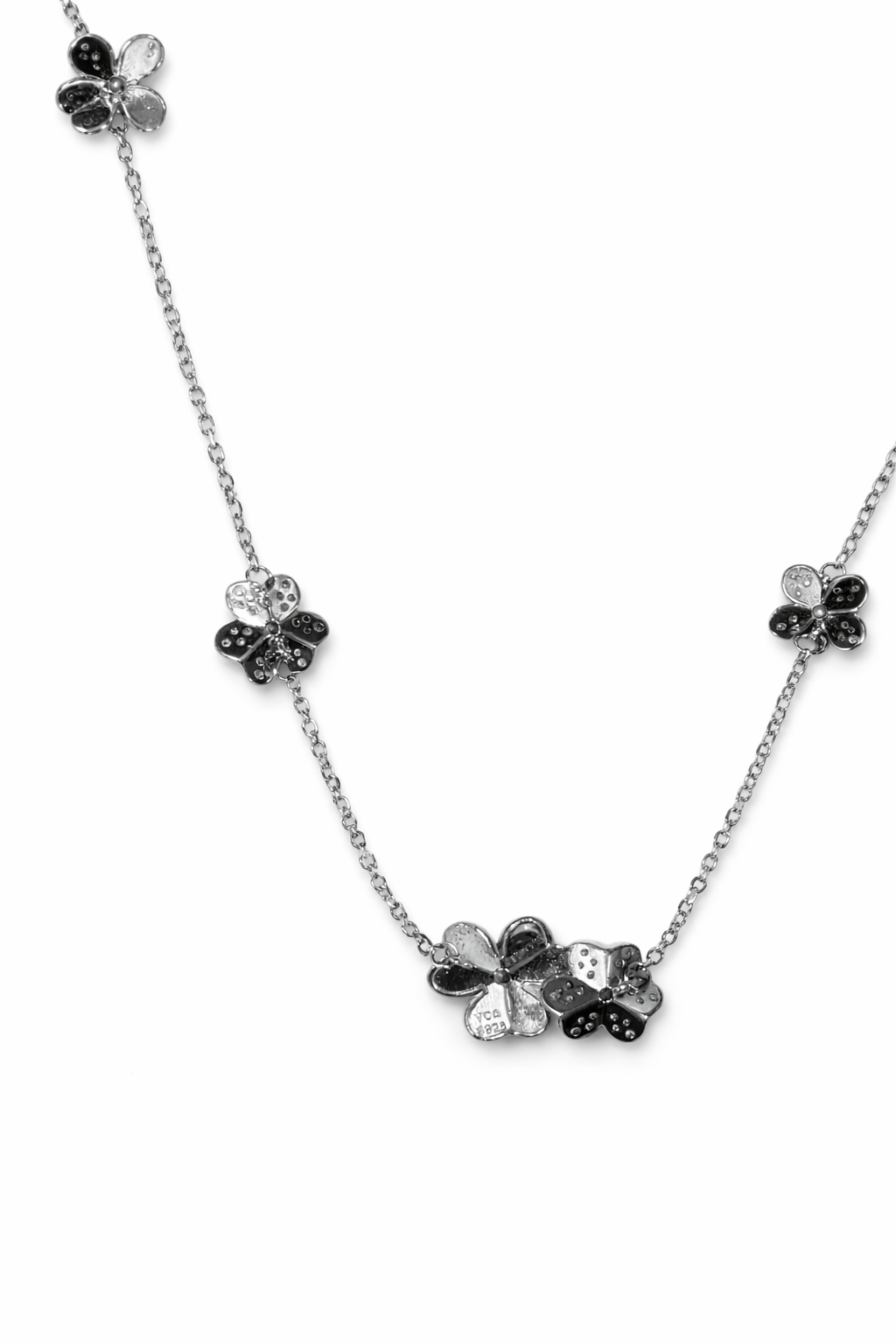 Collar Frivole — Flores de Trébol en Plata con Zirconia y Esmalte Negro