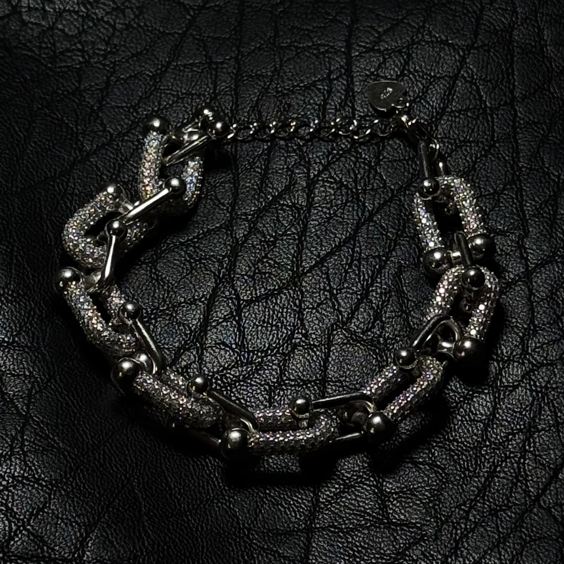 Pulsera Tiffany en U  Pavé — Plata .925